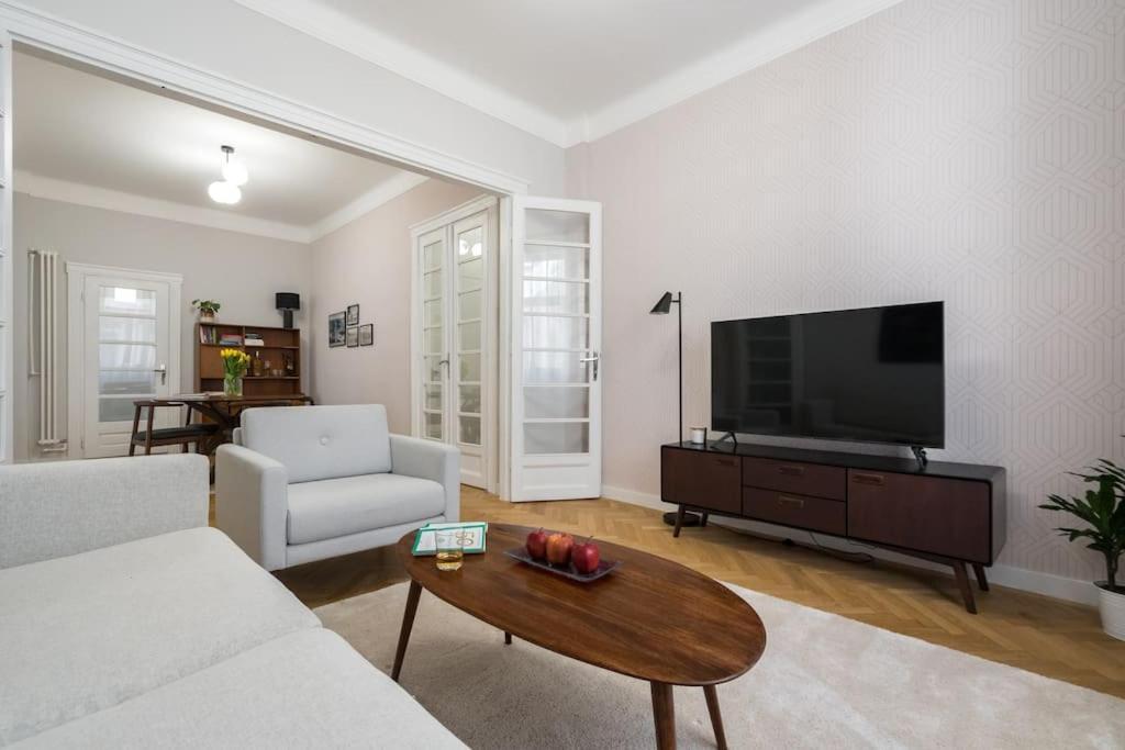 Exquisite Art Deco 2Br Apartment Prime Location Bukarest Exterior foto